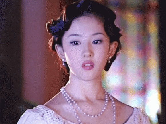 Từng c&oacute; một mỹ nh&acirc;n mới 14 tuổi v&agrave;o vai tiểu thư ki&ecirc;u kỳ, kh&iacute; chất sang chảnh ấy đến nay vẫn l&agrave; chuẩn mực kh&oacute; vượt qua- Ảnh 1.