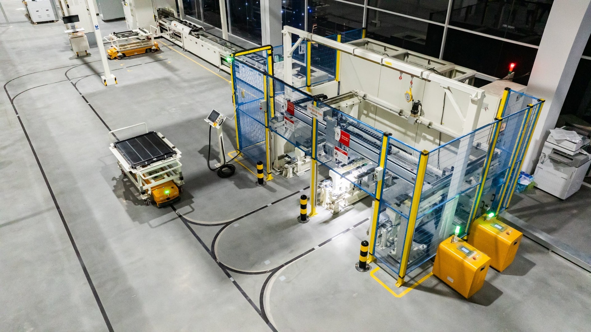 Hưng Y&ecirc;n c&oacute; nh&agrave; m&aacute;y pin lưu trữ năng lượng đạt chuẩn thế giới: Diện t&iacute;ch 1,2 hecta, do người Việt l&agrave;m chủ - Ảnh 4.