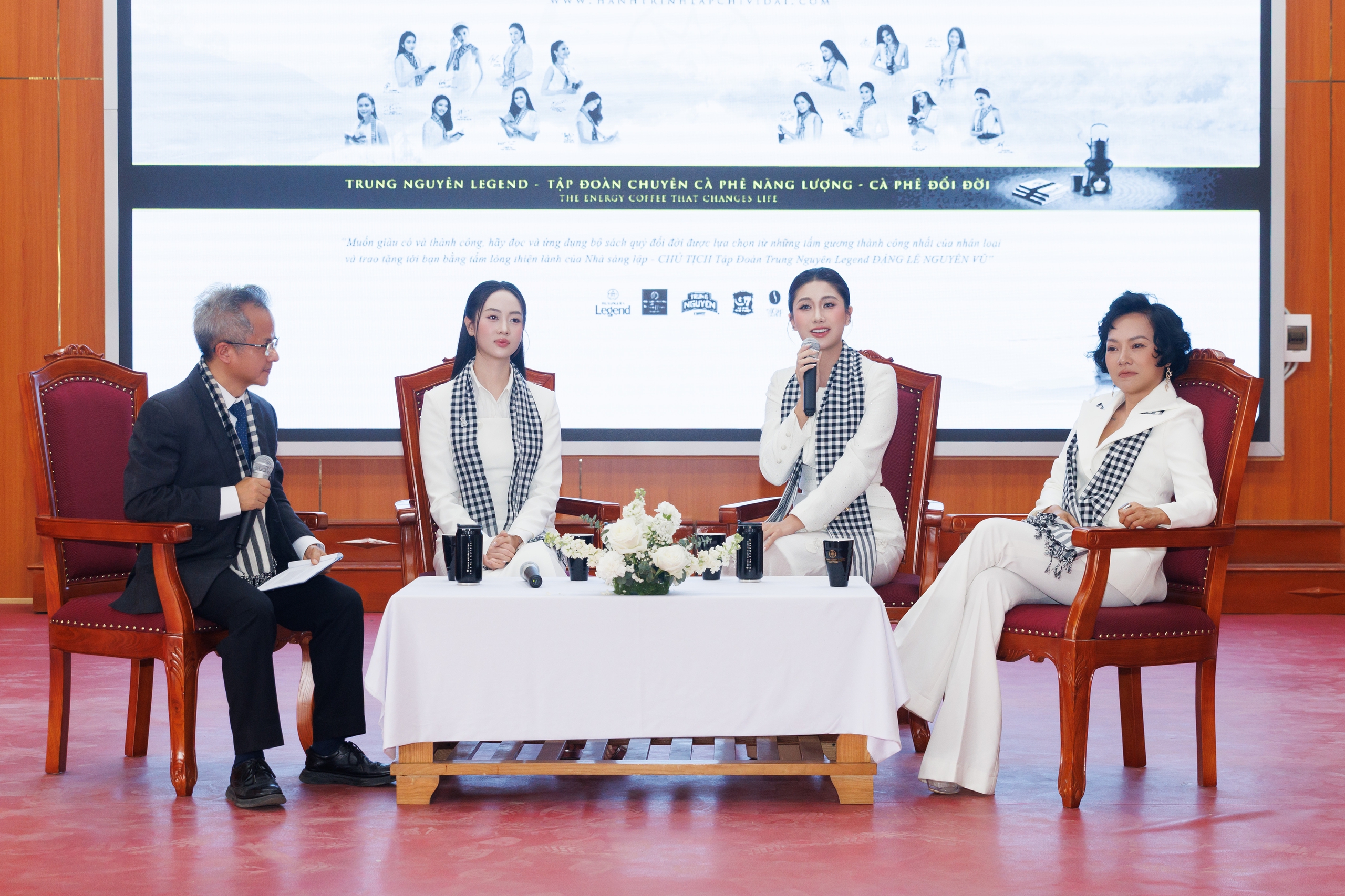 NHẬT KÝ HÀNH TRÌNH TỪ TRÁI TIM: KHƠI MẠCH CHÍ LỚN GIỮA VÙNG CAO LAI CHÂU - Ảnh 9.