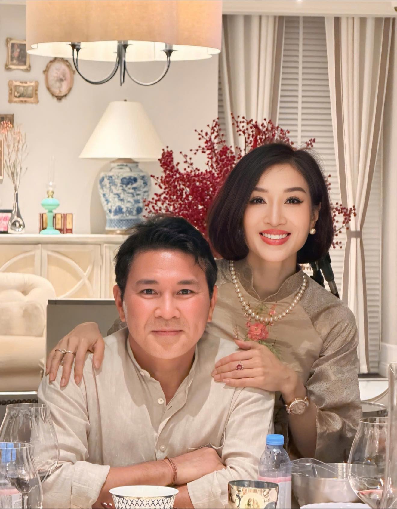 Nữ nghệ sĩ Việt đ&igrave;nh đ&aacute;m một thời "&eacute;p" mẹ chồng tập thể thao, n&acirc;ng tạ ở tuổi 81 - Ảnh 3.