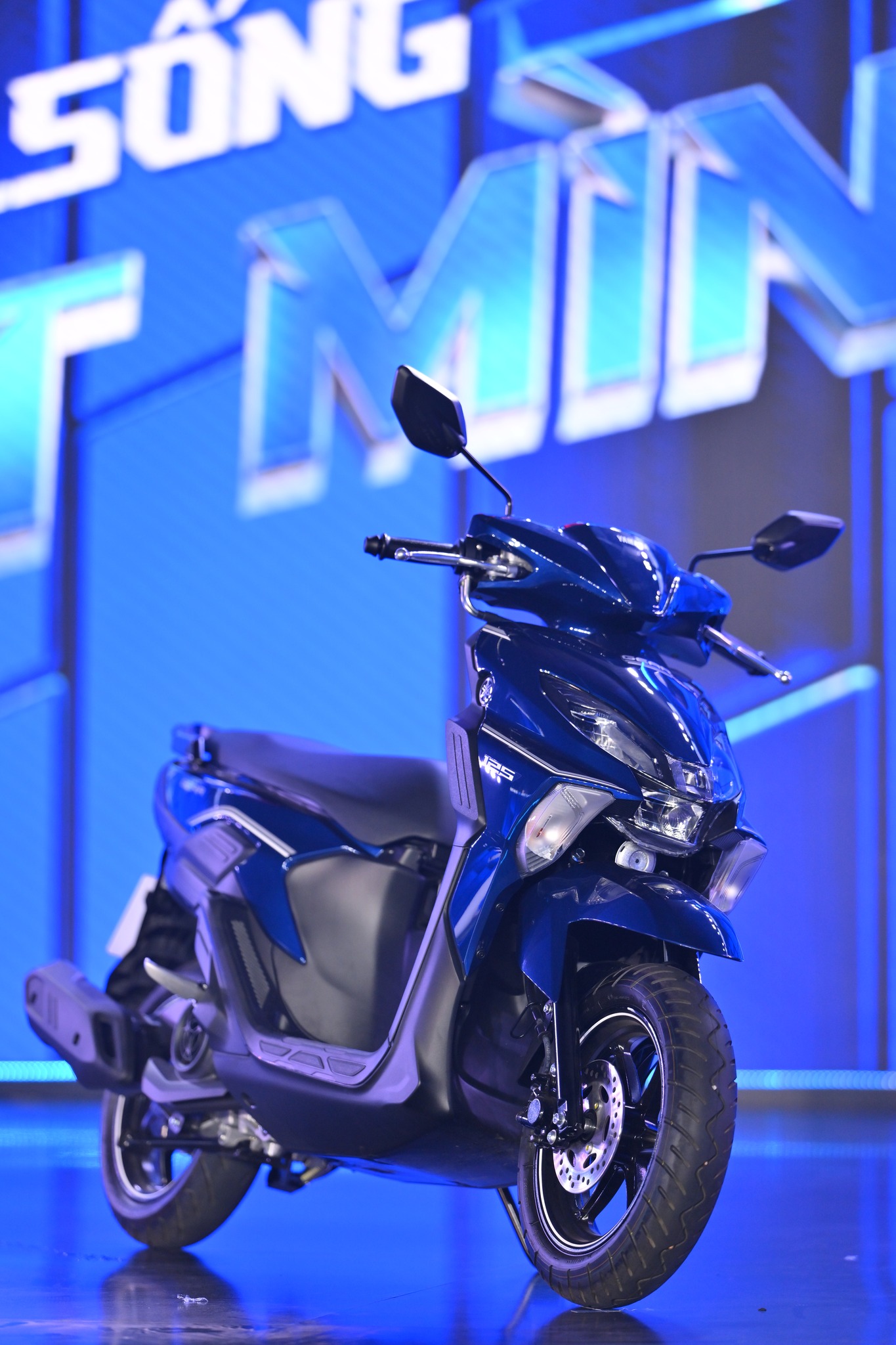 Xe tay ga Yamaha vừa ra mắt khách Việt: Động cơ hybrid ăn ít xăng hơn cả Sirius, giá cạnh tranh Vision - Ảnh 5.