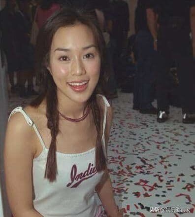 Nhan sắc Từ Tử Kỳ: Con d&acirc;u tỷ ph&uacute; gi&agrave;u nhất Hồng K&ocirc;ng, &ldquo;đ&ocirc;i tay l&agrave; để đeo kim cương, kh&ocirc;ng phải rửa b&aacute;t&rdquo; - Ảnh 5.