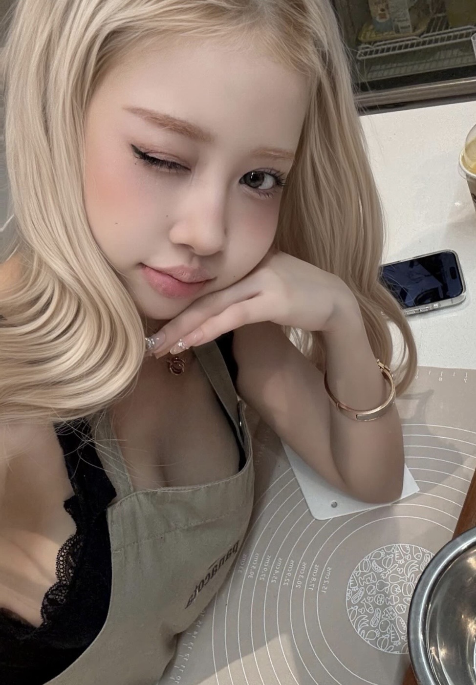 Nàng thơ vào bếp, Rosé Việt Nam khiến netizen tan chảy vì quá ngọt ngào! - Ảnh 6.