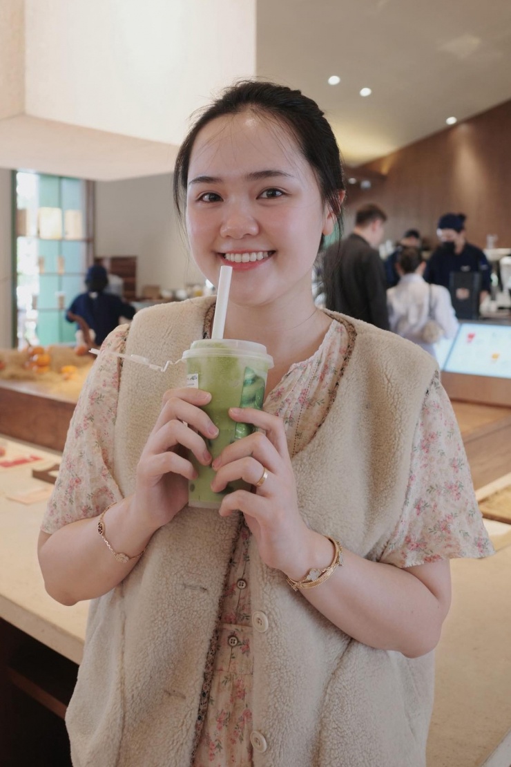 Phi&ecirc;n bản năm 2023 của tiểu thư Quỳnh Anh - vợ Duy Mạnh l&agrave; đỉnh cao, c&ograve;n hiện tại "kh&oacute; cứu"- Ảnh 1.