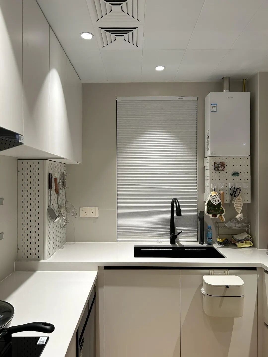 9 thiết kế bếp th&ocirc;ng minh gi&uacute;p giảm một nửa thời gian nấu nướng: Nhỏ th&ocirc;i nhưng d&ugrave;ng rồi kh&oacute; bỏ- Ảnh 5.