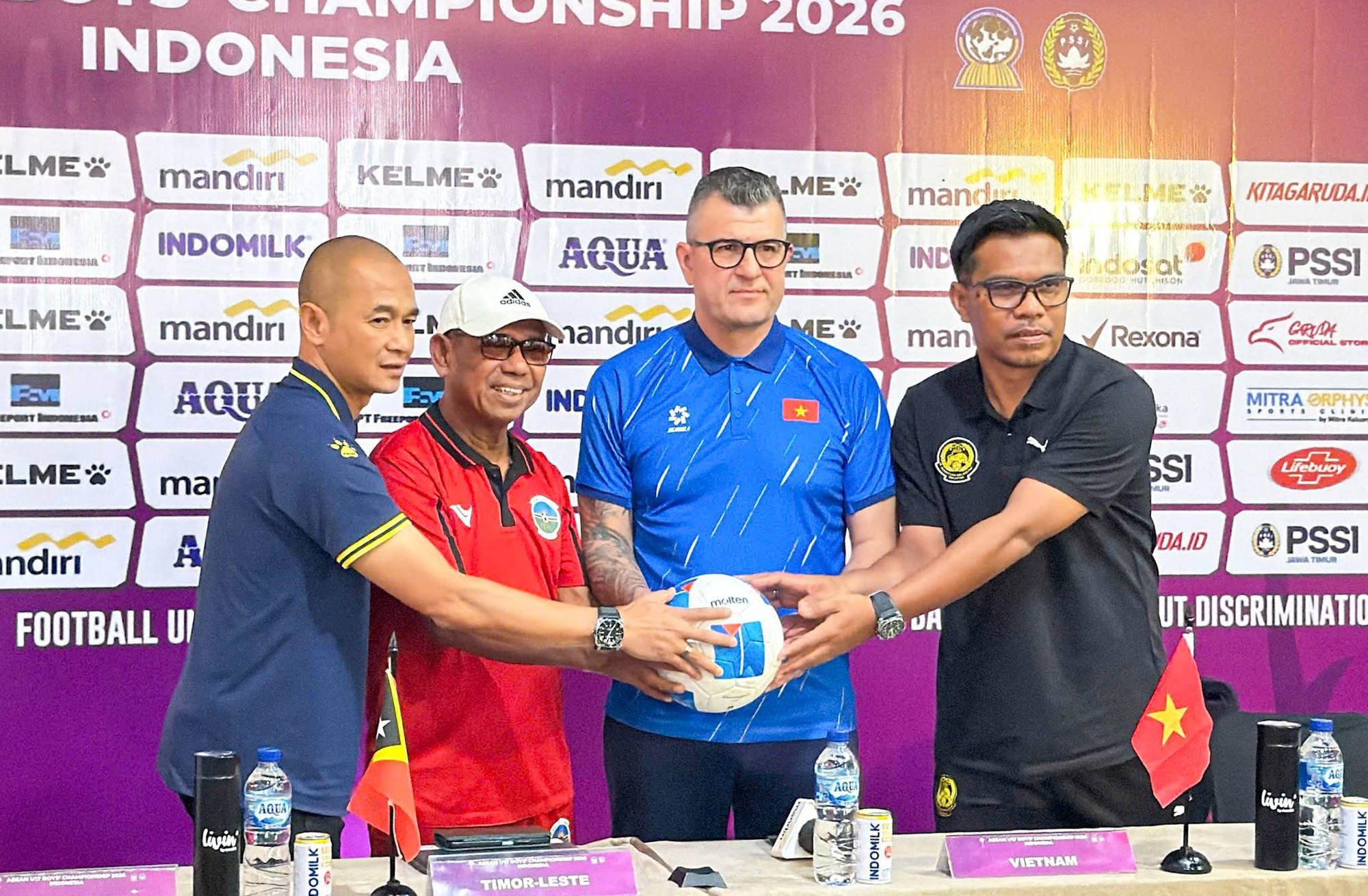 AFF Cup: Tuyển Việt Nam sẽ đánh bại Malaysia để “đặt một chân” vào bán kết? - Ảnh 1. AFF Cup: Tuyển Việt Nam sẽ đánh bại Malaysia để “đặt một chân” vào bán kết? - Ảnh 1.