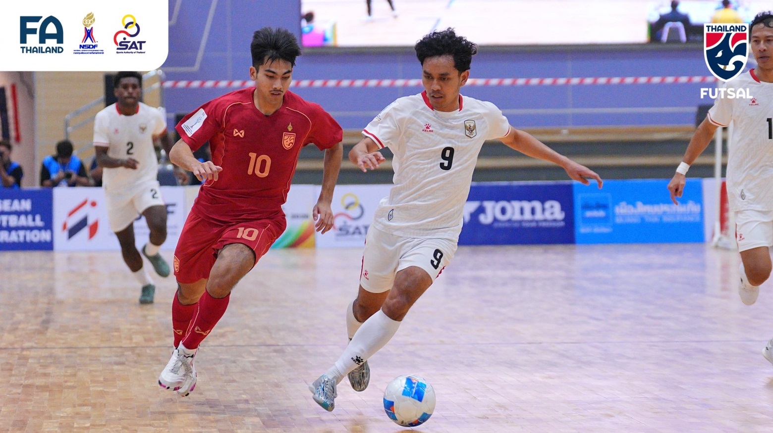 Thua ngược sau 2 giây nghiệt ngã, tuyển Indonesia mất chức vô địch AFF Cup - Ảnh 1. Thua ngược sau 2 giây nghiệt ngã, tuyển Indonesia mất chức vô địch AFF Cup - Ảnh 1.