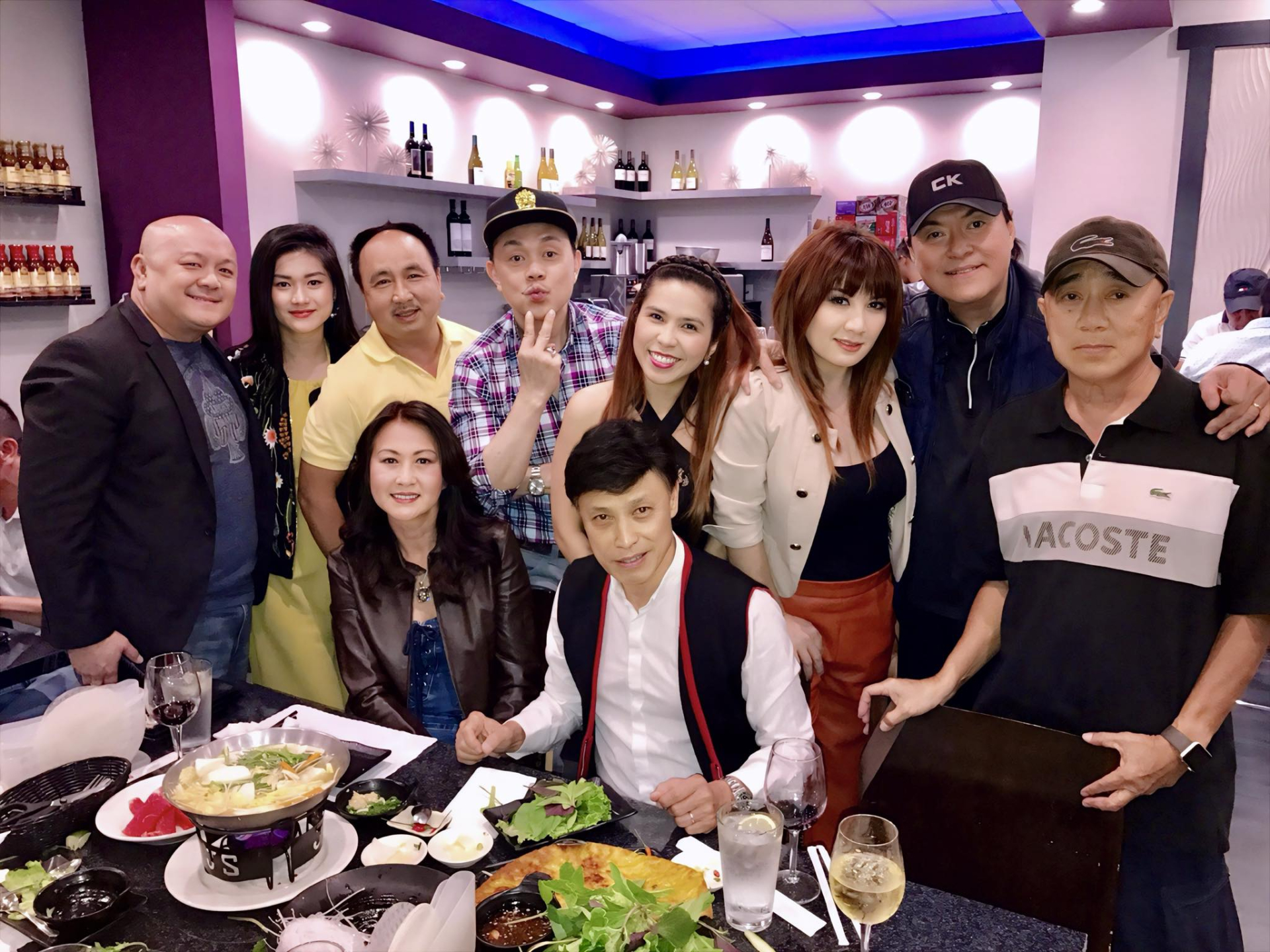 X&oacute;t xa trước bức ảnh c&oacute; 3 nghệ sĩ t&agrave;i năng đ&atilde; qua đời: "Qua b&ecirc;n kia, anh C&ocirc;ng Th&agrave;nh sẽ kh&ocirc;ng c&ocirc; đơn" - Ảnh 1.