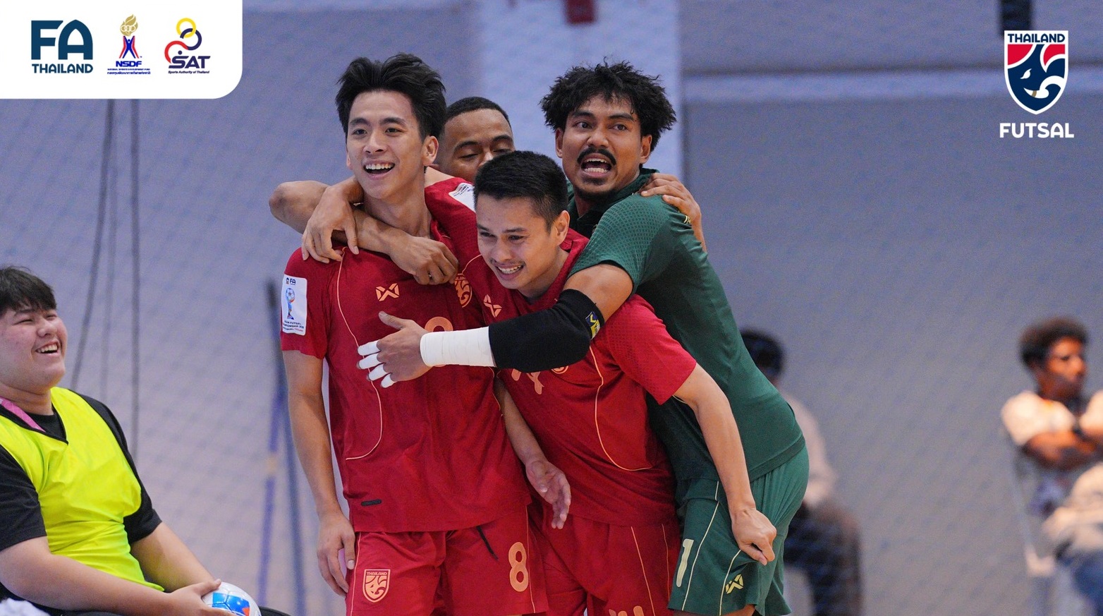 Thua ngược sau 2 giây nghiệt ngã, tuyển Indonesia mất chức vô địch AFF Cup - Ảnh 2. Thua ngược sau 2 giây nghiệt ngã, tuyển Indonesia mất chức vô địch AFF Cup - Ảnh 2.