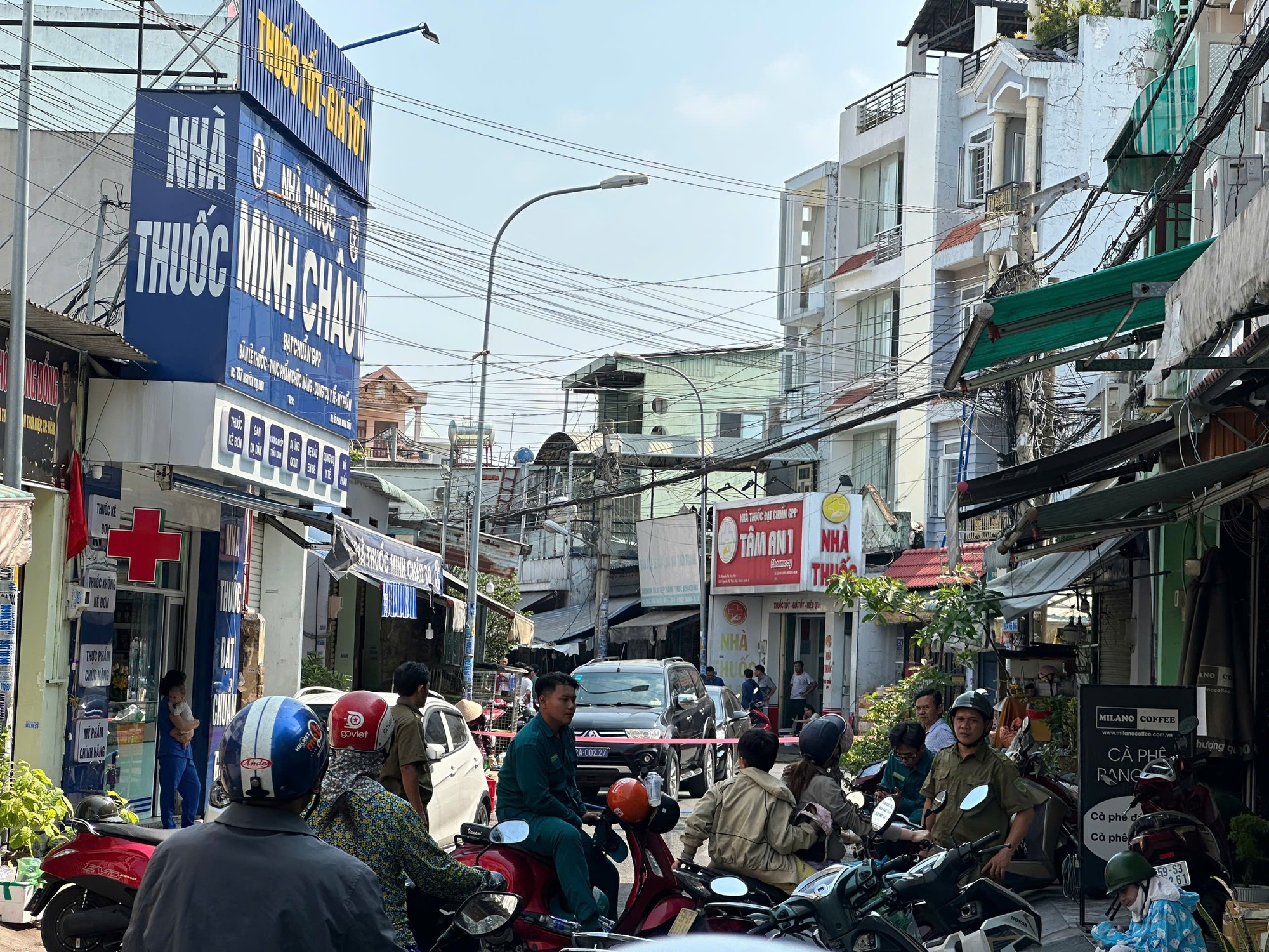 Cháy phòng trọ ở TPHCM, 2 người chết, 5 người bị thương - Ảnh 3.