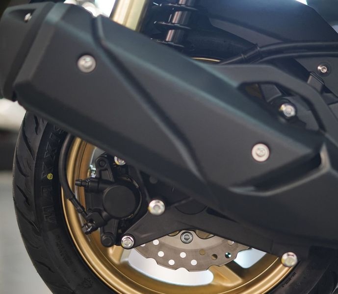 Chưa đến 50 triệu đ&atilde; c&oacute; thể mua được xe tay ga sở hữu loạt c&ocirc;ng nghệ khủng v&agrave; ngoại h&igrave;nh y hệt Yamaha XMAX- Ảnh 6.