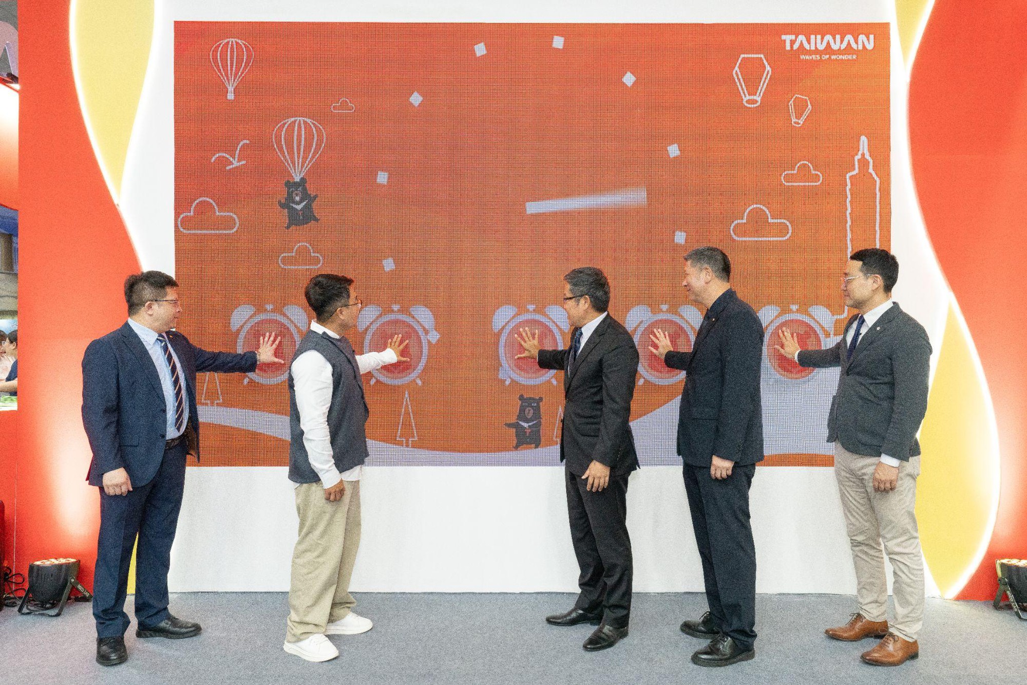 “Đài Loan không ngủ” tại VITM Hà Nội 2026: Trải nghiệm du lịch 24 giờ được tái hiện qua những điểm chạm - Ảnh 1. “Đài Loan không ngủ” tại VITM Hà Nội 2026: Trải nghiệm du lịch 24 giờ được tái hiện qua những điểm chạm - Ảnh 1.