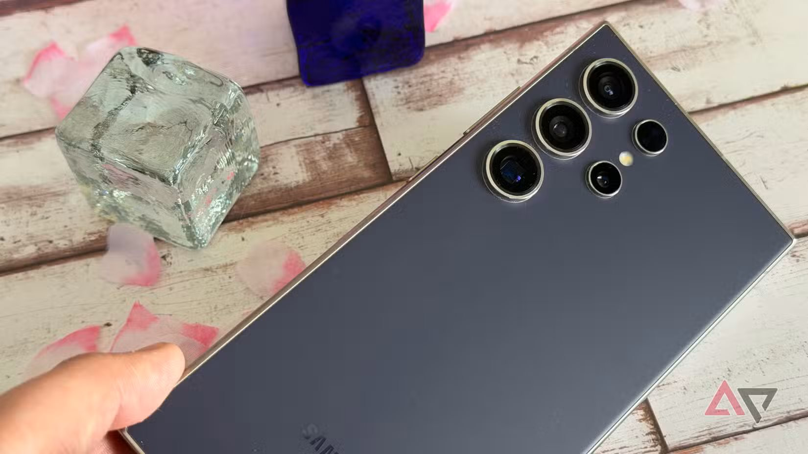 Tôi đã thử Galaxy S26 Ultra nhưng vẫn yêu thích Galaxy S24 Ultra hơn - Ảnh 1.