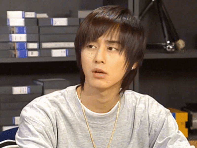 Nam diễn vi&ecirc;n 1m8 đẹp nức tiếng rơi từ tầng 11 xuống đất- Ảnh 4.