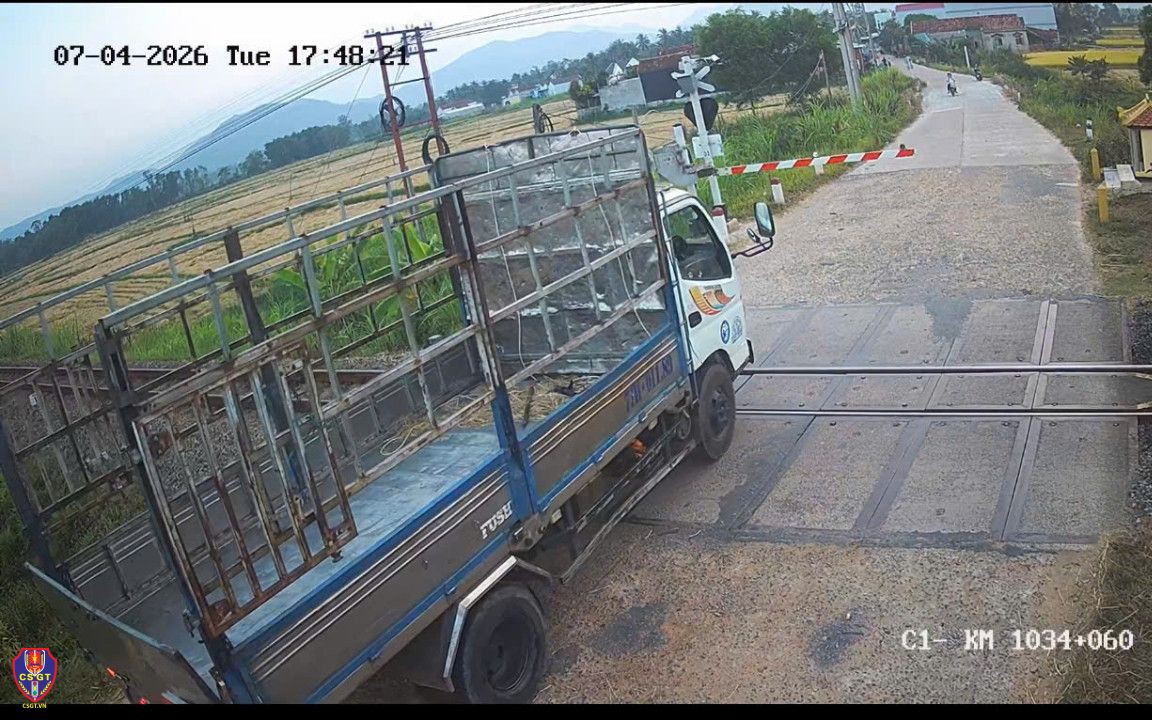 Người d&acirc;n cần thực hiện ngay việc n&agrave;y theo quy định mới nếu kh&ocirc;ng muốn bị thu hồi số thu&ecirc; bao di động - Ảnh 3.