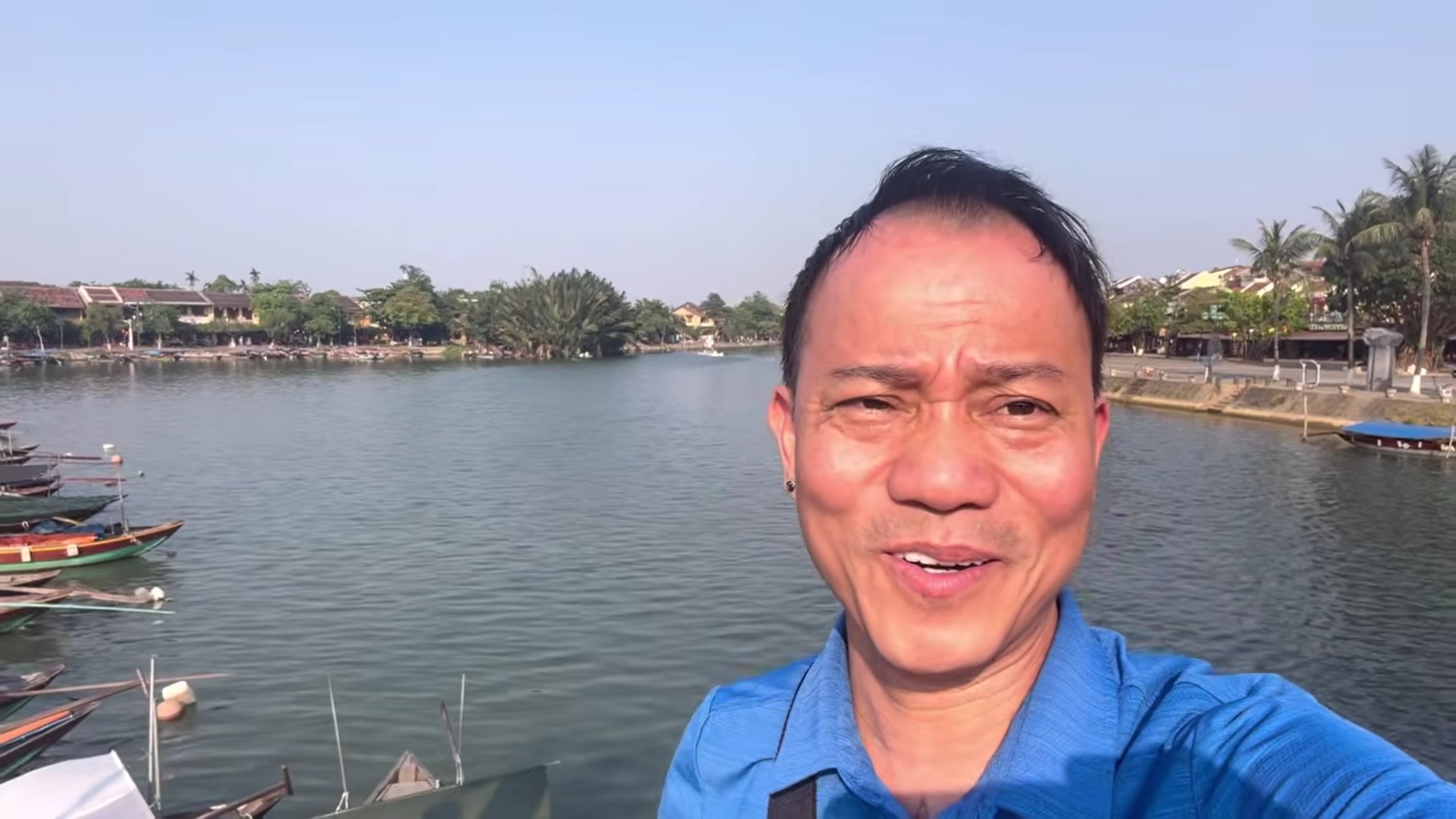 Con trai Chế Linh về nước, tới một nơi bố ruột từng đi- Ảnh 2.