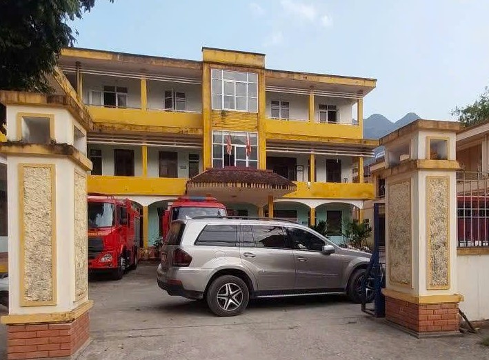 Người đàn ông Gây rối trật tự công cộng khi đỗ xe chắn cổng Trạm CSGT Phú Thọ - Ảnh 2. Người đàn ông Gây rối trật tự công cộng khi đỗ xe chắn cổng Trạm CSGT Phú Thọ - Ảnh 2.