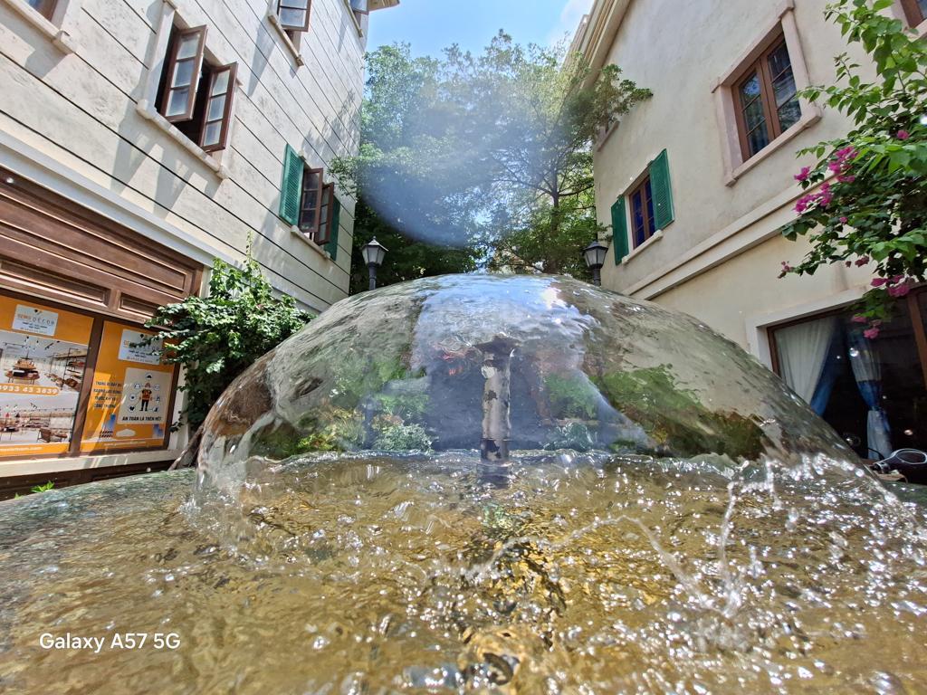 Du lịch Sunset Town Phú Quốc cùng Samsung Galaxy A57 5G: Bắt ảnh nghệ từ bản nâng cấp chất lượng của A56 - Ảnh 13. Du lịch Sunset Town Phú Quốc cùng Samsung Galaxy A57 5G: Bắt ảnh nghệ từ bản nâng cấp chất lượng của A56 - Ảnh 13.