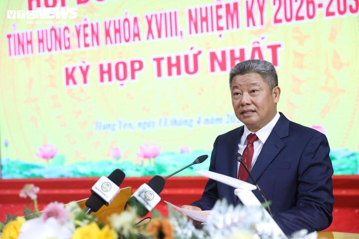 &Ocirc;ng Nguyễn Mạnh Quyền được bầu l&agrave;m Chủ tịch UBND tỉnh Hưng Y&ecirc;n nhiệm kỳ 2026 - 2031 - Ảnh 1.