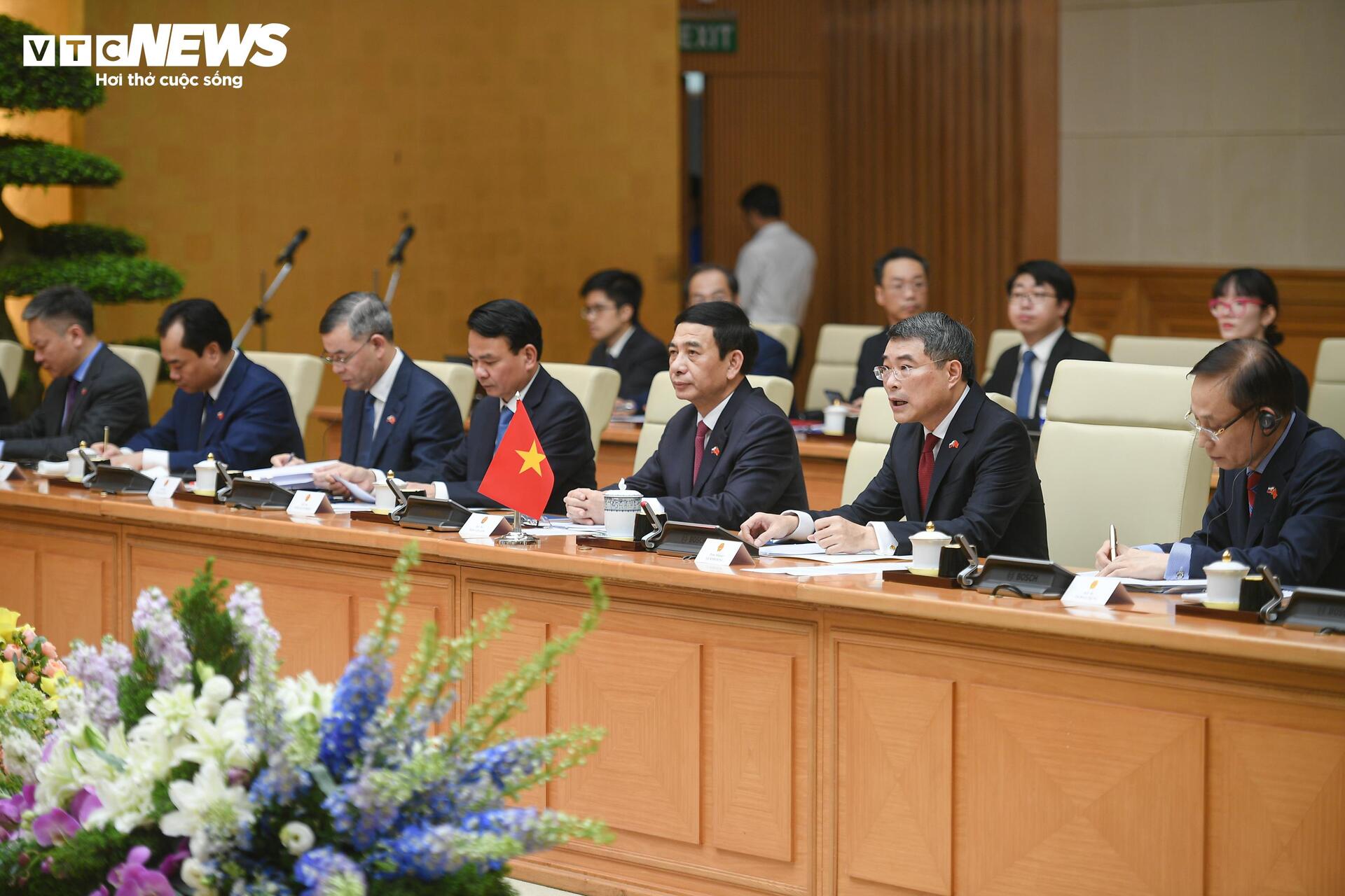 Thủ tướng L&ecirc; Minh Hưng đ&oacute;n tiếp Thủ tướng Slovakia Robert Fico tại Việt Nam 2026 - Ảnh 13.