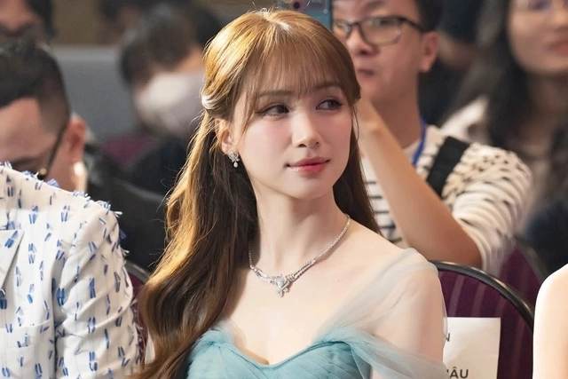 H&ograve;a Minzy b&aacute;n gấp nh&agrave; ở TP.HCM, cắt lỗ 800 triệu g&acirc;y ch&uacute; &yacute; - Ảnh 1.