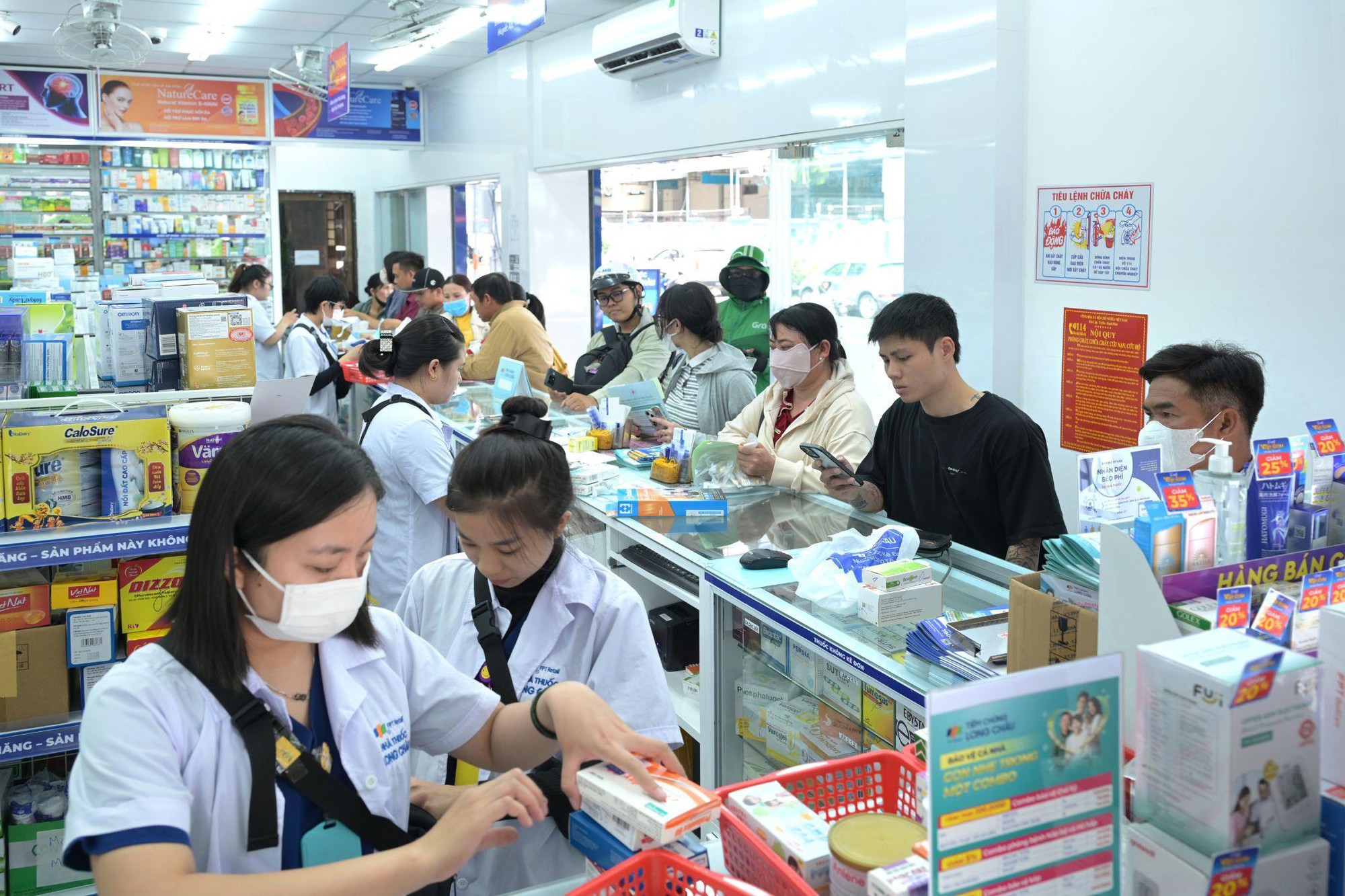 Việt Nam chính thức có giải pháp thế hệ mới điều trị bệnh hiếm, mạn tính tại Long Châu - Ảnh 2. Việt Nam chính thức có giải pháp thế hệ mới điều trị bệnh hiếm, mạn tính tại Long Châu - Ảnh 2.