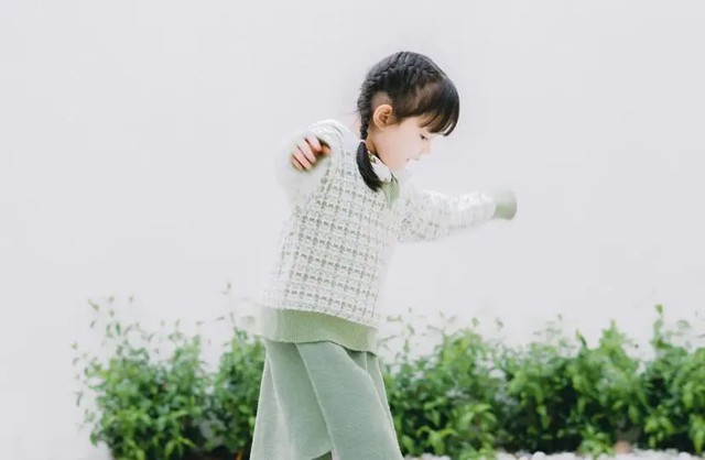 Dạy trẻ ph&acirc;n biệt cần v&agrave; muốn: Bước đầu quan trọng trong gi&aacute;o dục sớm - Ảnh 1.