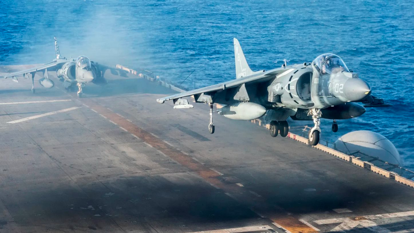 Mỹ nhận tin buồn 1.000 tỷ USD từ xung đột ở Iran - Ảnh 1.