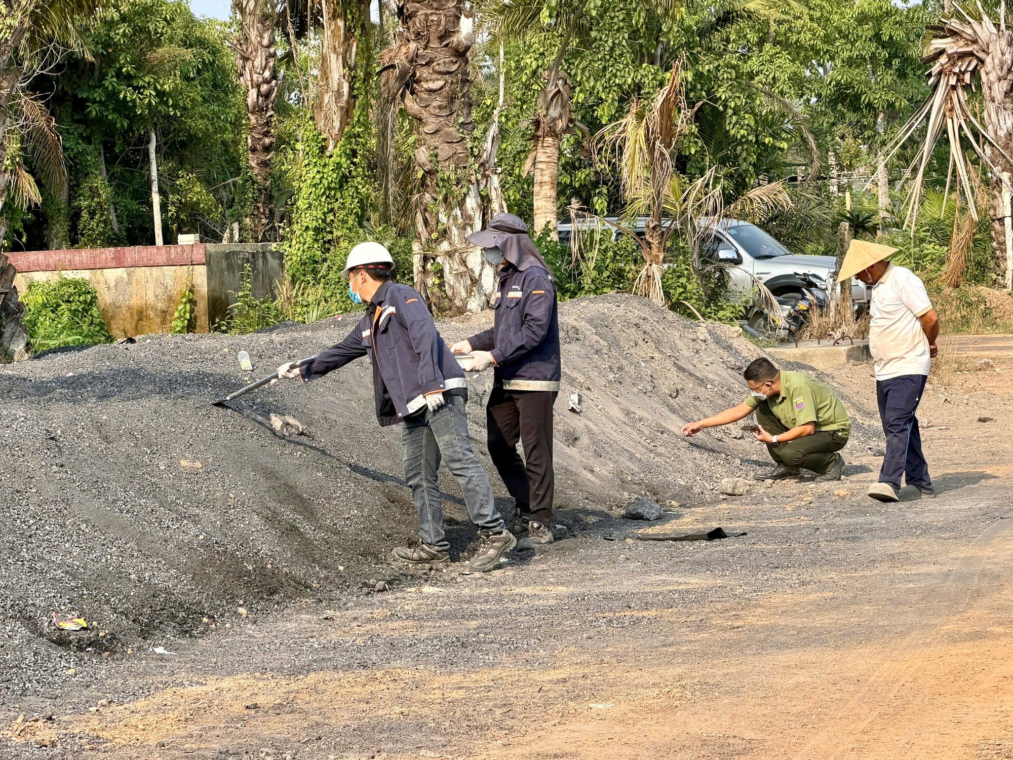 Công an TPHCM triệt phá vụ án môi trường lớn năm 2026 - Ảnh 14. Công an TPHCM triệt phá vụ án môi trường lớn năm 2026 - Ảnh 14.
