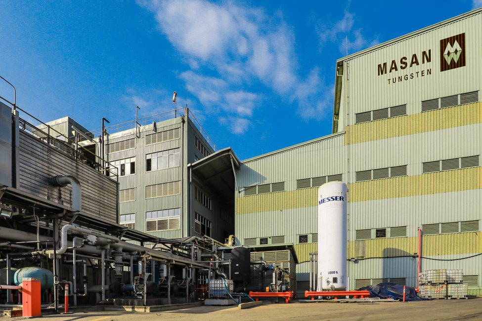 Khi Trung Quốc dần trở th&agrave;nh nước nhập khẩu r&ograve;ng vonfram, mỏ N&uacute;i Ph&aacute;o nổi l&ecirc;n như nguồn cung chiến lược - Ảnh 1.