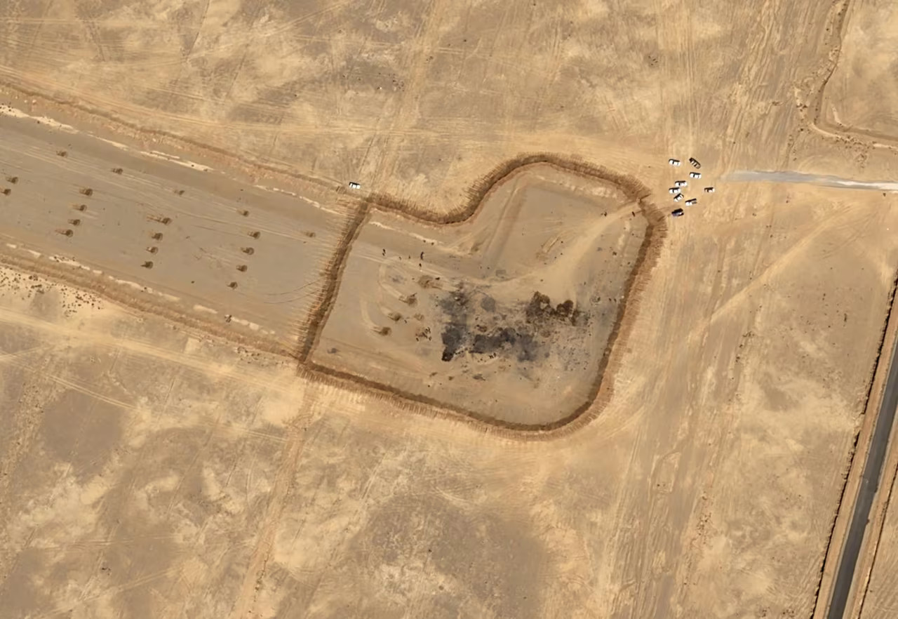 T&agrave;n t&iacute;ch m&aacute;y bay Mỹ tại Iran qua ảnh vệ tinh c&ocirc;ng nghệ hiện đại - Ảnh 1.