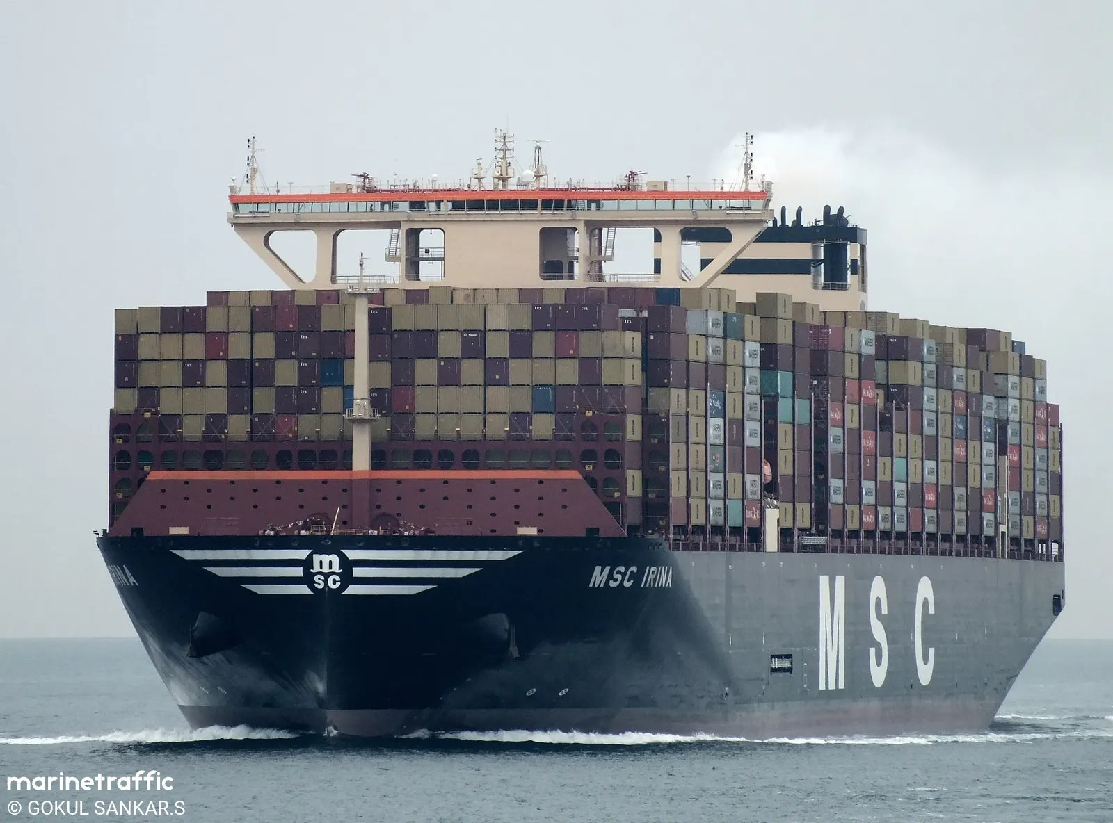 Sức mạnh hãng tàu lớn nhất hành tinh vừa quyết đầu tư vào siêu cảng 128.872 tỷ đồng của Việt Nam: Doanh thu 86 tỷ Euro, nắm 20% năng lực vận tải toàn cầu - Ảnh 2.