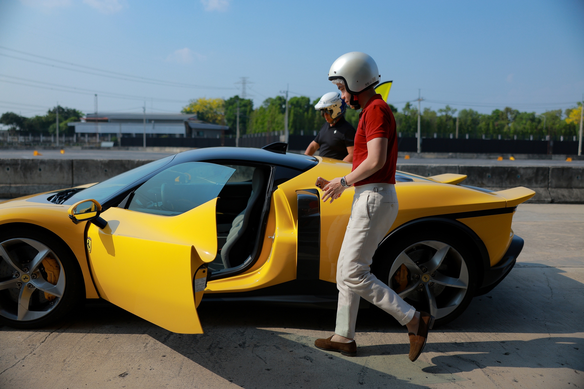 T&ocirc;i l&aacute;i Ferrari 849 Testarossa: Sức cuốn h&uacute;t của 1.035 m&atilde; lực kh&ocirc;ng thể m&ocirc; tả bằng th&ocirc;ng số- Ảnh 1.