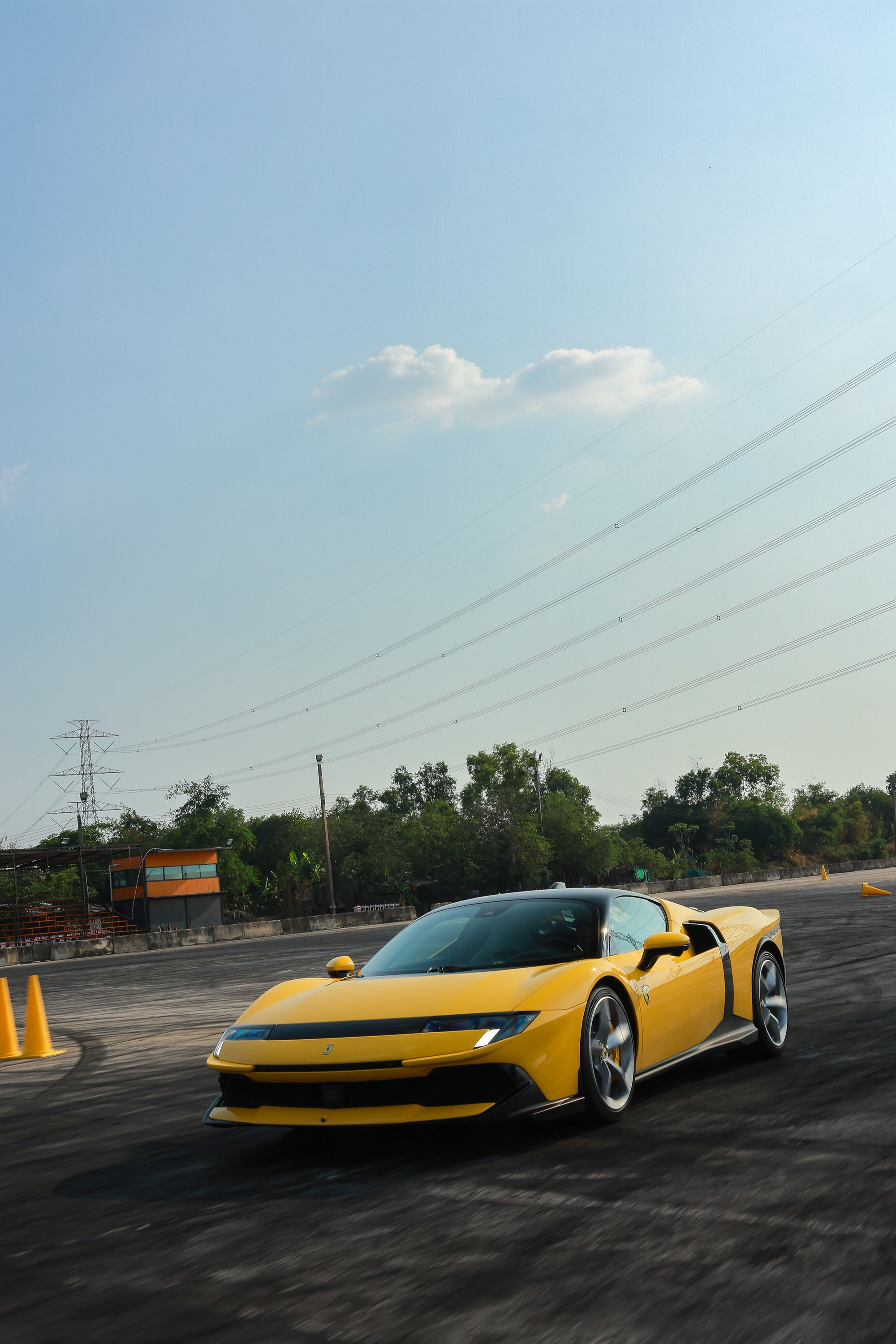 T&ocirc;i l&aacute;i Ferrari 849 Testarossa: Sức cuốn h&uacute;t của 1.035 m&atilde; lực kh&ocirc;ng thể m&ocirc; tả bằng th&ocirc;ng số- Ảnh 25.