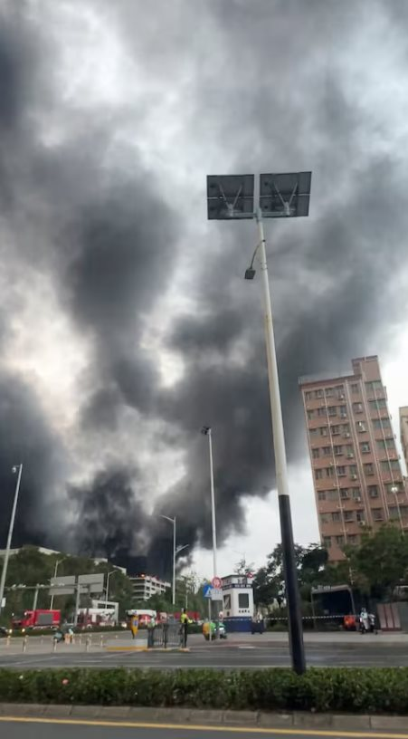 BYD x&aacute;c nhận vụ hỏa hoạn tại b&atilde;i đậu xe Th&acirc;m Quyến , Cổ phiếu giảm 0 , 6 % - Ảnh 3.