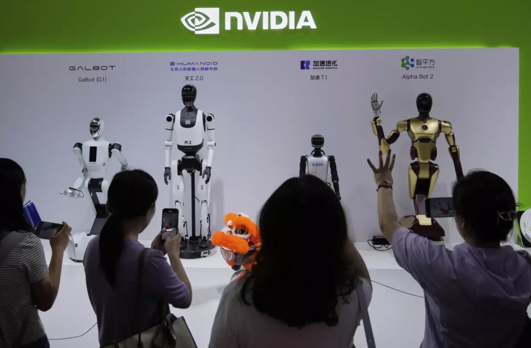 Kỷ nguy&ecirc;n AI v&agrave; n&ocirc;ng trại b&agrave;n tay: C&ocirc;ng nh&acirc;n dạy robot thay thế ch&iacute;nh m&igrave;nh - Ảnh 3.