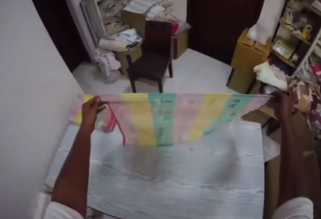 Kỷ nguy&ecirc;n AI v&agrave; n&ocirc;ng trại b&agrave;n tay: C&ocirc;ng nh&acirc;n dạy robot thay thế ch&iacute;nh m&igrave;nh - Ảnh 2.