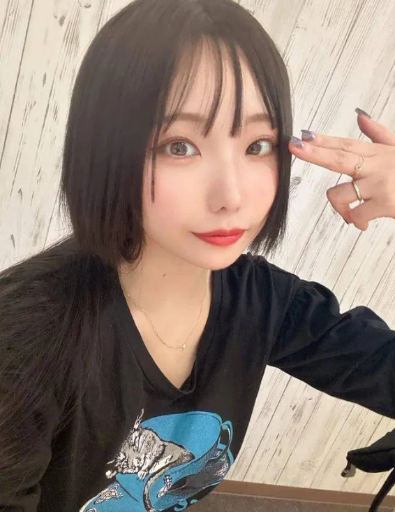 Loạt ảnh đời thường của c&aacute;c hot girl Nhật Bản, kh&aacute;c xa so với những g&igrave; ch&uacute;ng ta biết- Ảnh 11.