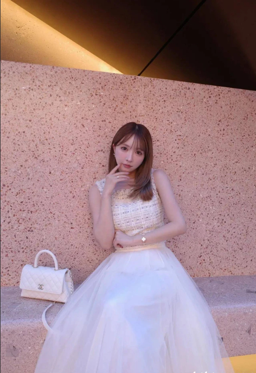 Loạt ảnh đời thường của c&aacute;c hot girl Nhật Bản, kh&aacute;c xa so với những g&igrave; ch&uacute;ng ta biết- Ảnh 1.