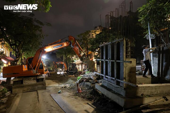 C&ocirc;ng tr&igrave;nh chống ngập H&agrave; Nội khẩn trương thi c&ocirc;ng xuy&ecirc;n đ&ecirc;m trước m&ugrave;a mưa 2026 - Ảnh 21.