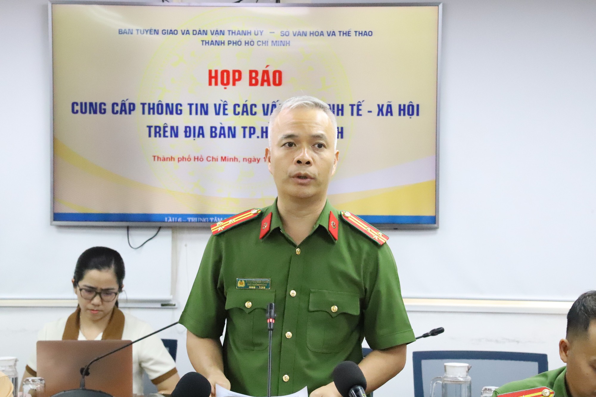 Công an TPHCM tập trung xử lý nồng độ cồn, chạy quá tốc độ trong dịp lễ - Ảnh 2.
