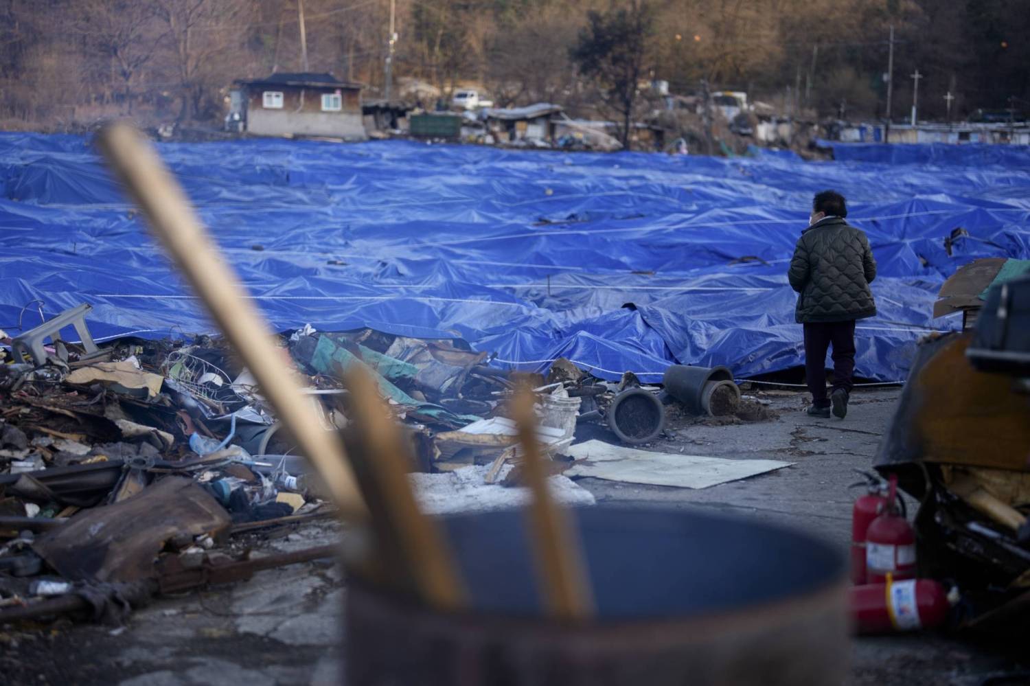 Những kiếp người ngh&egrave;o khổ sống giữa khu nh&agrave; gi&agrave;u Gangnam - Ảnh 5.