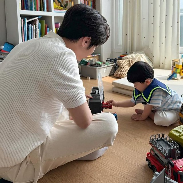 V&igrave; sao nu&ocirc;i con trai vất vả hơn con g&aacute;i? Kh&aacute;m ph&aacute; b&iacute; mật nu&ocirc;i dạy con - Ảnh 1.