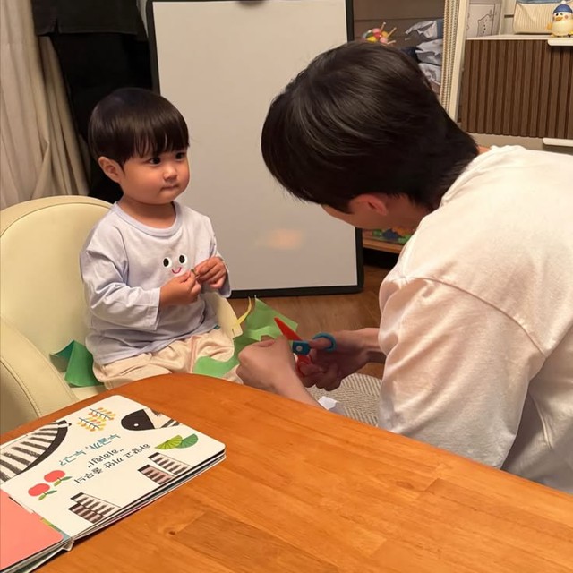 V&igrave; sao nu&ocirc;i con trai vất vả hơn con g&aacute;i? Kh&aacute;m ph&aacute; b&iacute; mật nu&ocirc;i dạy con - Ảnh 2.