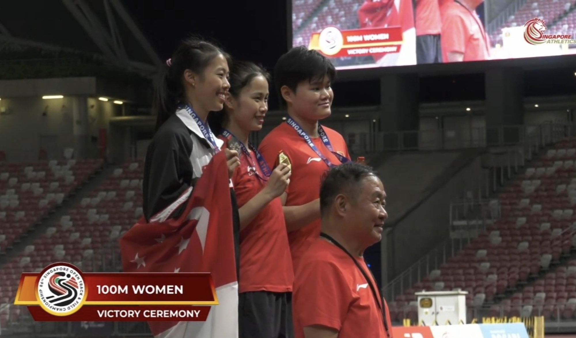 Vượt nh&agrave; v&ocirc; địch SEA Games, Ph&ugrave;ng Thị Huệ gi&agrave;nh HCV điền kinh tại Singapore Open - Ảnh 1.