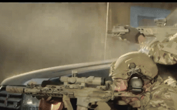 15 năm chuẩn bị cho đ&ograve;n kh&oacute;a chặt Hormuz: Mỹ tung nước cờ siết nghẹt, biến lợi thế của Iran th&agrave;nh tử huyệt - Ảnh 2.