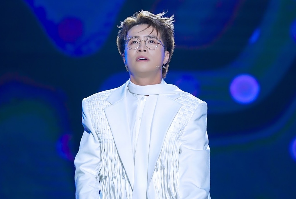 "Họ lao tới xin chữ k&yacute; v&igrave; tưởng t&ocirc;i l&agrave; B&ugrave;i Anh Tuấn"- Ảnh 1.