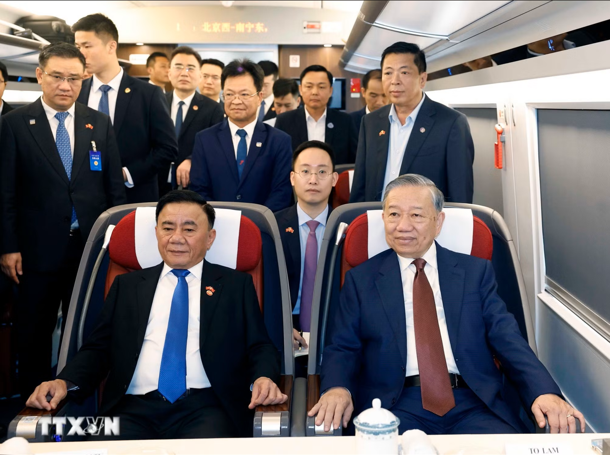 Tổng Bí thư Tô Lâm thăm Nam Ninh: Hợp tác đường sắt Việt - Trung năm 2026 - Ảnh 2. Tổng Bí thư Tô Lâm thăm Nam Ninh: Hợp tác đường sắt Việt - Trung năm 2026 - Ảnh 2.
