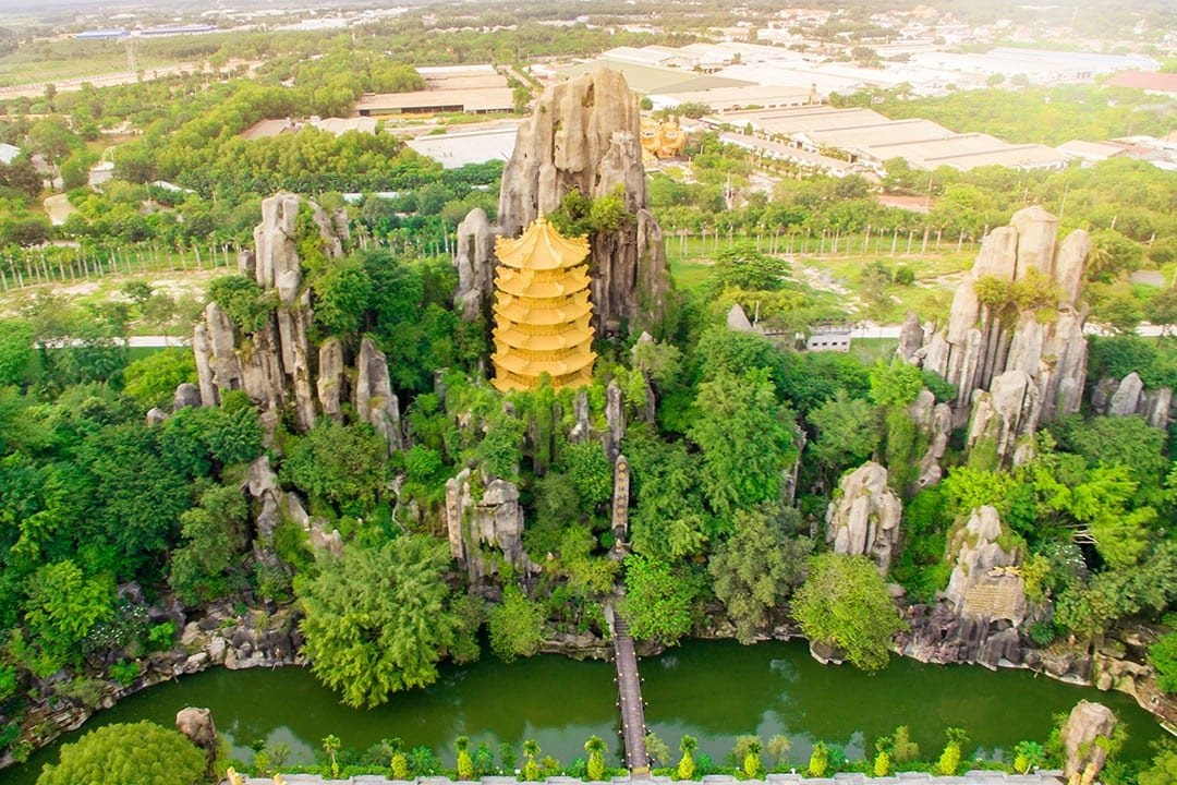 Khu du lịch Đại Nam của vợ chồng bà Nguyễn Phương Hằng có thông báo liên quan đến tòa Bảo Tháp 9 tầng - Ảnh 4.