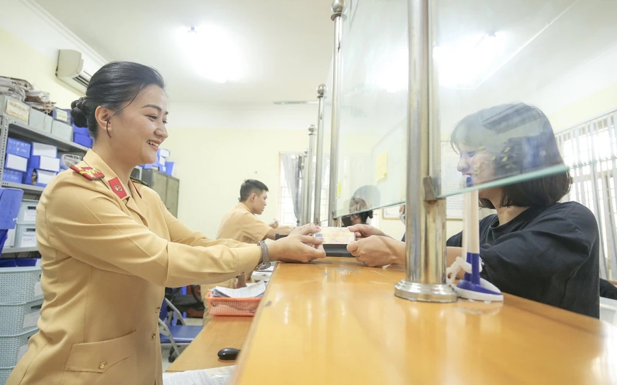 Thông tin quan trọng liên quan đến đăng ký xe, biển số xe khi đổi chủ - Ảnh 1.